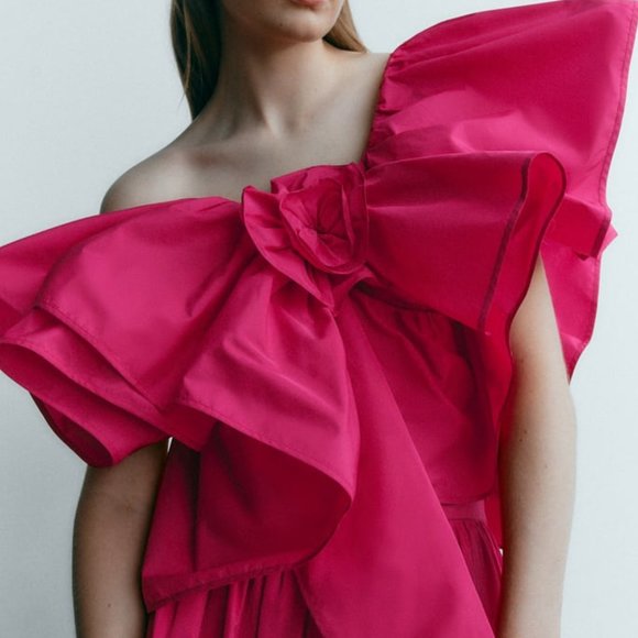 Zara Tops - ZARA FUCHSIA RUFFLED ASYMMETRIC TOP